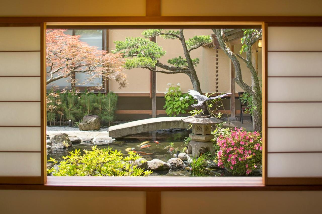 Yugawara Fuga Hotel Exterior foto