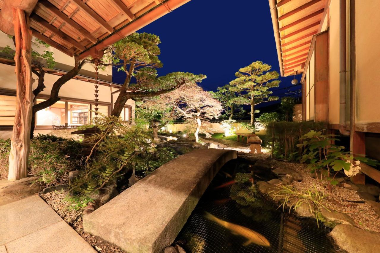 Yugawara Fuga Hotel Exterior foto